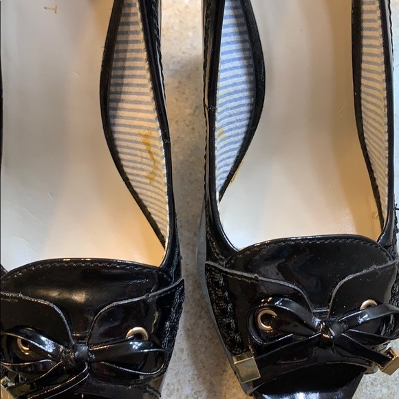 Nine West Black Peep-toe Shoes - Picture 4 of 8